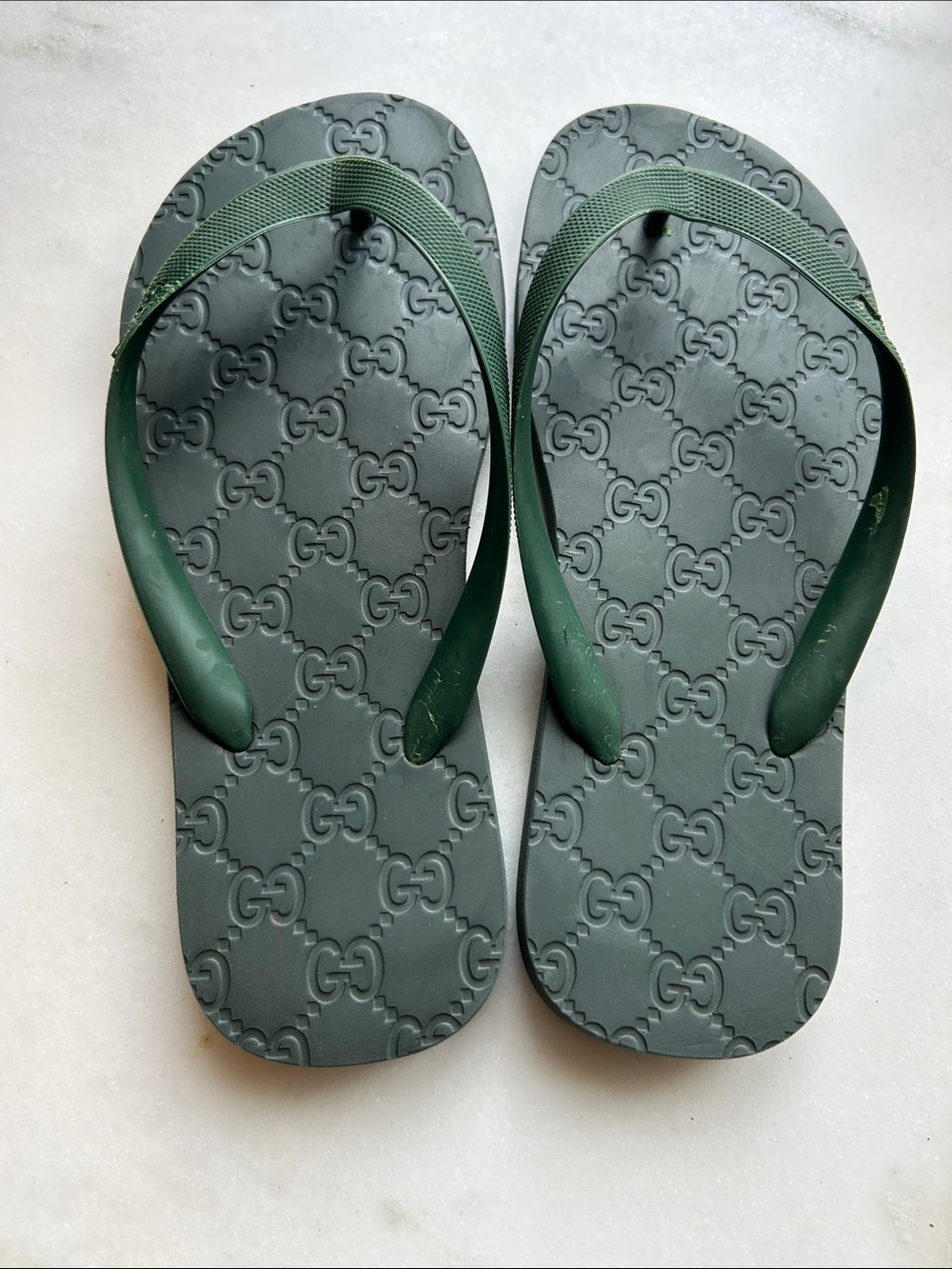 Gucci Unisex  Rubber GG Embossed Rubber Flip Flops